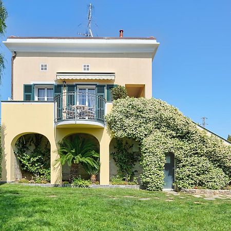 Casa Vacanze Nel Giardino Di Renzo Imperia Zewnętrze zdjęcie