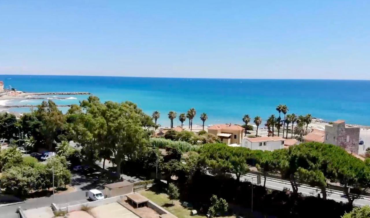 Casa Vacanze Nel Giardino Di Renzo Imperia Zewnętrze zdjęcie