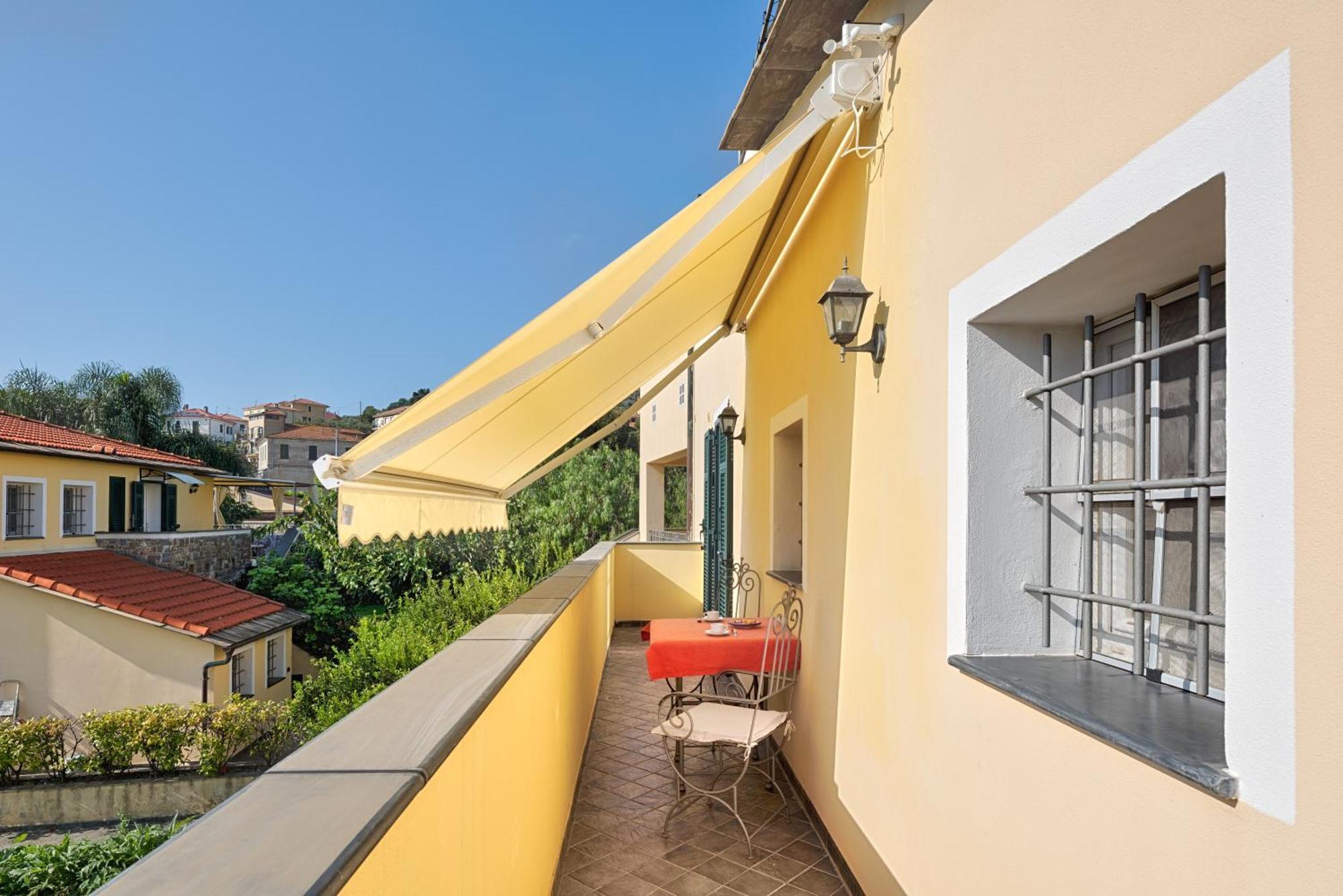 Casa Vacanze Nel Giardino Di Renzo Imperia Zewnętrze zdjęcie